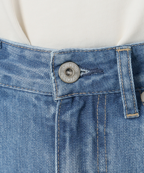 SLOBE IENA（スローブイエナ）の「《WEBのみ4サイズ展開》LE DENIM スリットフレアデニムスカート（デニムスカート・レディース・ネイビー/ブルー系その他・34/36/38/40）」の13枚目の写真