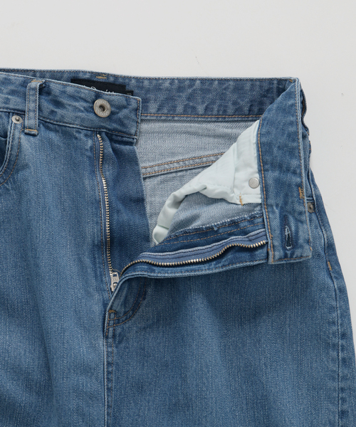 SLOBE IENA（スローブイエナ）の「《WEBのみ4サイズ展開》LE DENIM スリットフレアデニムスカート（デニムスカート・レディース・ネイビー/ブルー系その他・34/36/38/40）」の18枚目の写真