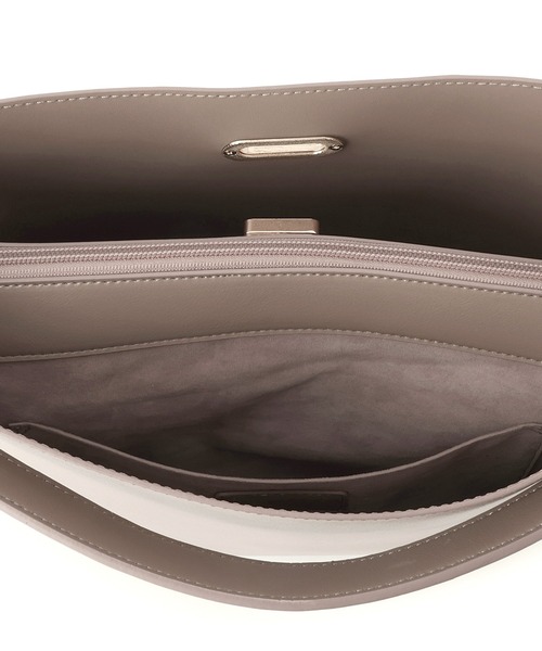 VIS(ビス)の「楕円ひねり3層ショルダーバッグ/2WAY(ショルダーバッグ・レディース・キナリ/ベージュ/ブラック・FREE)」の4枚目の写真