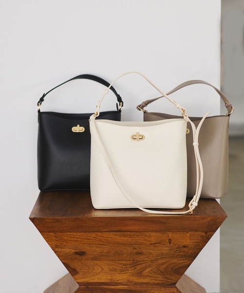 VIS(ビス)の「楕円ひねり3層ショルダーバッグ/2WAY(ショルダーバッグ・レディース・キナリ/ベージュ/ブラック・FREE)」の20枚目の写真