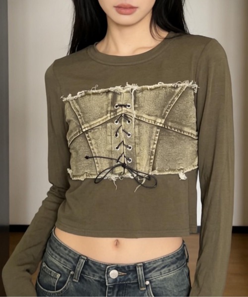 GEMEDA(ジェメダ)の「【26春新作】ビスチェ風レースアップロングTee(Tシャツ/カットソー・レディース・モカ/ホワイト/カーキ・M)」の3枚目の写真