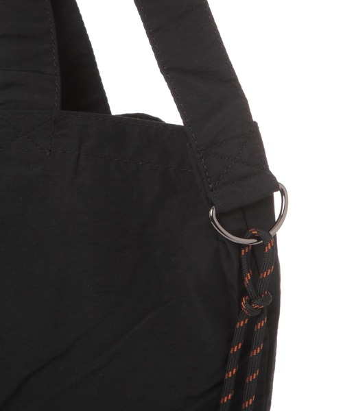 GLOBAL WORK（グローバルワーク）の「UNIVERSAL OVERAL/トートバッグ/一部店舗限定/633991（クラッチバッグ・メンズ・ホワイト/ブルー系その他4/ブラック・FREE）」の15枚目の写真