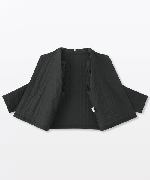 無印良品（ムジルシリョウヒン）の「婦人　カポック混二重ガーゼ　キルトジャケット（その他アウター・レディース・ブラック/ライトベージュ・XL/S）」の8枚目の写真