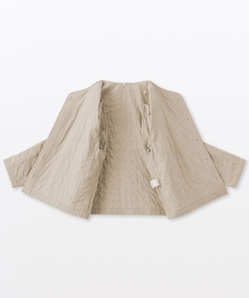 無印良品（ムジルシリョウヒン）の「婦人　カポック混二重ガーゼ　キルトジャケット（その他アウター・レディース・ブラック/ライトベージュ・XL/S）」の5枚目の写真
