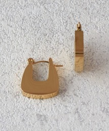 ボリュームスクエアピアス