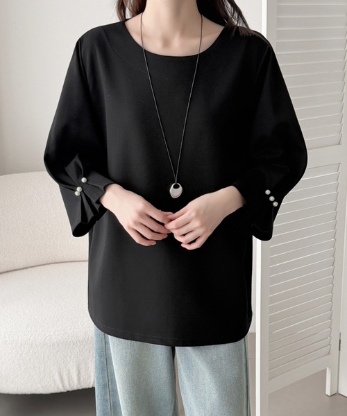 ABITOKYO（アビトーキョー）の「袖タックパールデザインブラウス（シャツ/ブラウス・レディース・ベージュ/モカ/ブラック・FREE）」の4枚目の写真