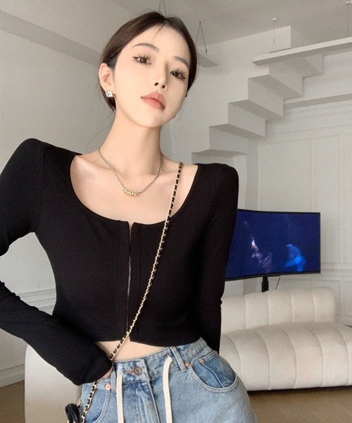 VIBGYOR（ヴィブジョー）の「【EIZZ/アイズ】フロントホック ワイドUネック クロップド ニットトップス ショート丈 長袖（カーディガン/ボレロ・レディース・グレー/ブラック/ホワイト・FREE）」の17枚目の写真