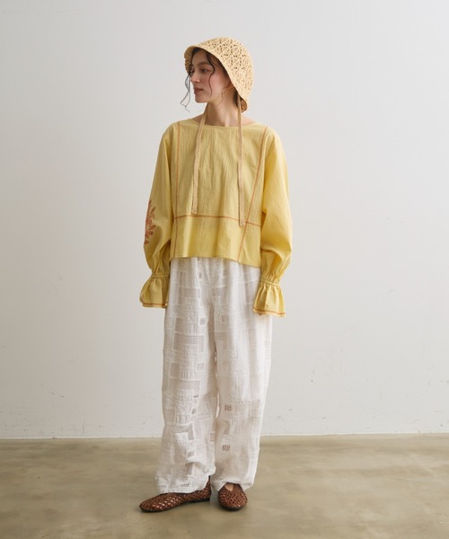 Crisp（クリスプ）の「フラワー刺繍ショートブラウス（シャツ/ブラウス・レディース・イエロー/アイボリー・FREE）」の10枚目の写真