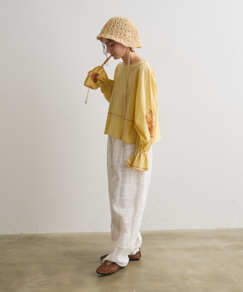 Crisp（クリスプ）の「フラワー刺繍ショートブラウス（シャツ/ブラウス・レディース・イエロー/アイボリー・FREE）」の12枚目の写真