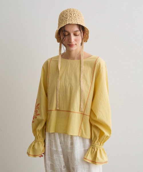 Crisp（クリスプ）の「フラワー刺繍ショートブラウス（シャツ/ブラウス・レディース・イエロー/アイボリー・FREE）」の6枚目の写真