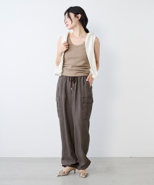 MICA&DEAL(マイカ&ディール)の「リネンブレンドテレコリブタンクトップ(タンクトップ・レディース・ライトベージュ/オフホワイト/ブラウン/ベージュ・FREE)」の16枚目の写真