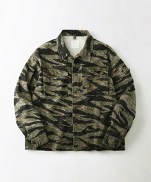 OUTSTANDING（アウトスタンディング）の「TDS TIGER CAMO MILITARY JACKET_TIGER CAMO（ミリタリージャケット）」