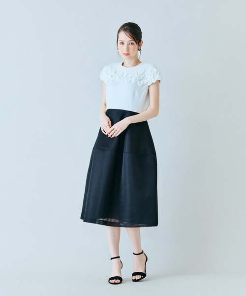 Audie a Muses(オーディアミューズ)の「リボン付き異素材ワンピース(ワンピース・レディース・ブラック/オフホワイト・36/38/40/42)」の5枚目の写真