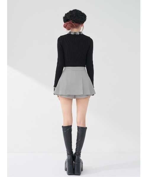 Darich(ダーリッチ)の「ワイドプリーツミニスカート(スカート・レディース・ベージュ/ピンク/ブラック/アイボリー/グレー・M/S)」の11枚目の写真