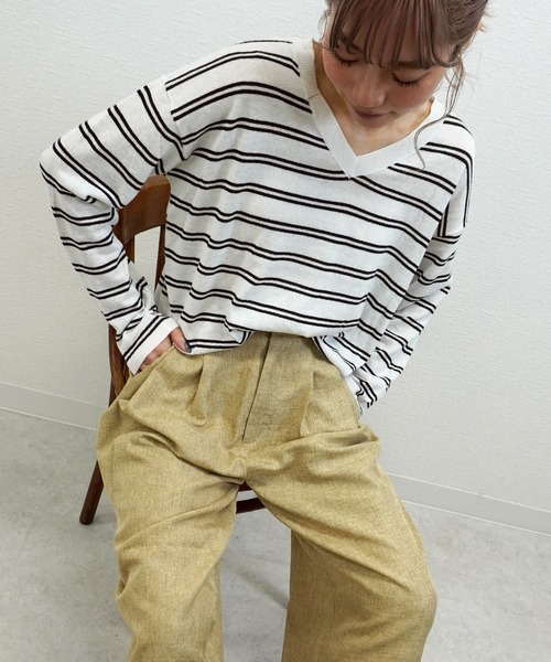 gossara（ゴサラ）の「【秋まで使える】Vネックリネン混プルオーバー（Tシャツ/カットソー・レディース・オフホワイト/ネイビー/ブラウン・FREE）」の22枚目の写真