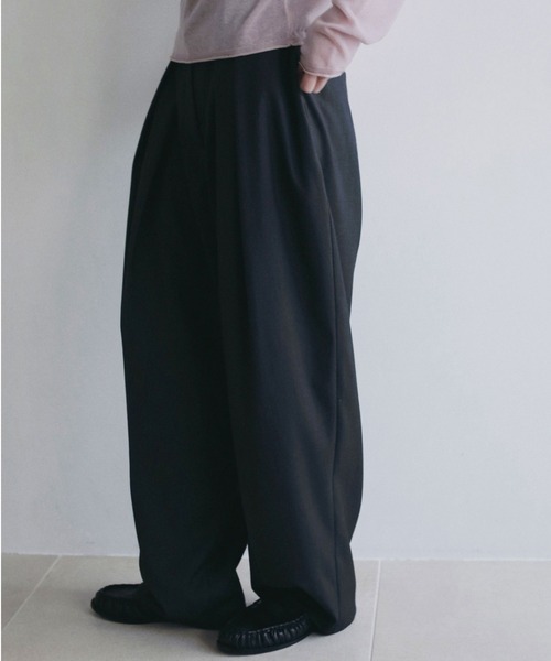 anuke（アンヌーク）の「Hightwist Cocoon Pants（その他パンツ・レディース・チャコールグレー/ネイビー・38inch/36inch）」の20枚目の写真