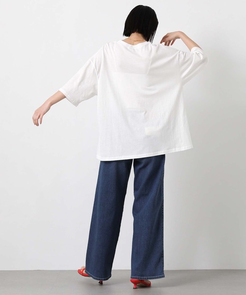 CHIGNON(シニヨン)の「アニマルフォトDOG_T(Tシャツ/カットソー・レディース・ホワイト・FREE)」の4枚目の写真