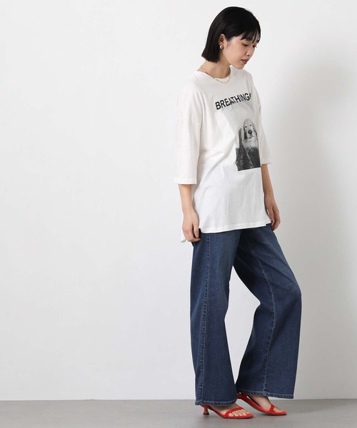 CHIGNON(シニヨン)の「アニマルフォトDOG_T(Tシャツ/カットソー・レディース・ホワイト・FREE)」の5枚目の写真