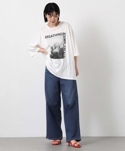 CHIGNON(シニヨン)の「アニマルフォトDOG_T(Tシャツ/カットソー・レディース・ホワイト・FREE)」の6枚目の写真