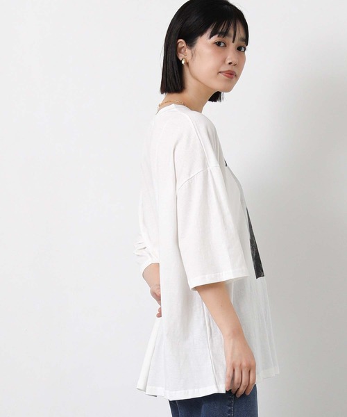 CHIGNON(シニヨン)の「アニマルフォトDOG_T(Tシャツ/カットソー・レディース・ホワイト・FREE)」の10枚目の写真