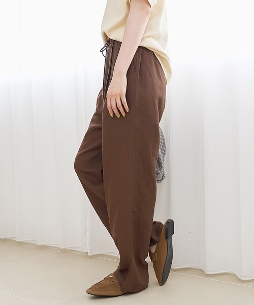 coen（コーエン）の「【接触冷感】リネンレーヨン ワイドストレートパンツ（WEB限定サイズあり/インフルエンサー紹介アイテム）（その他パンツ・レディース・その他1/ダークブラウン/オリーブ/ブラック・XL/L/M/S）」の14枚目の写真