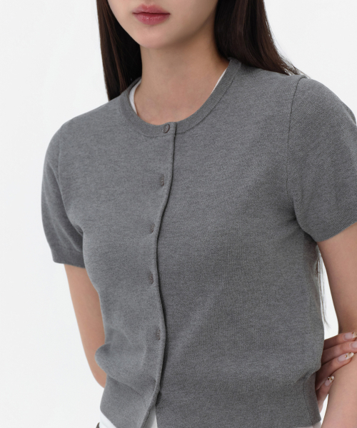 MUSINSA STANDARD WOMAN（ムシンサスタンダードウーマン）の「ウィメンズエッセンシャルラウンドネック半袖カーディガン[ミディアムグレー]（ニット/セーター・レディース・その他・X-SMALL/SMALL/MEDIUM/LARGE）」の4枚目の写真
