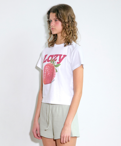 LAZYZ(レイジジ)の「Lazy Strawberry Crop T-shirt (2color)(Tシャツ/カットソー・レディース・ホワイト/ピンク・FREE)」の3枚目の写真