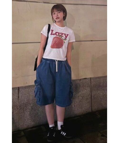 LAZYZ(レイジジ)の「Lazy Strawberry Crop T-shirt (2color)(Tシャツ/カットソー・レディース・ホワイト/ピンク・FREE)」の6枚目の写真