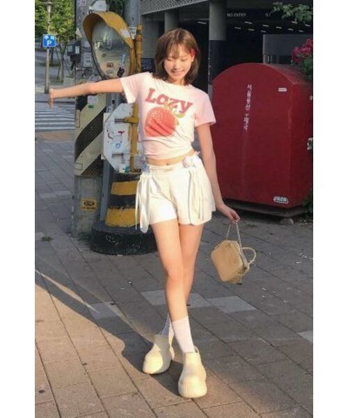 LAZYZ(レイジジ)の「Lazy Strawberry Crop T-shirt (2color)(Tシャツ/カットソー・レディース・ホワイト/ピンク・FREE)」の11枚目の写真