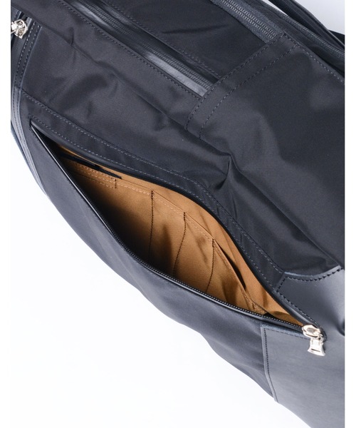 master-piece(マスターピース)の「master-piece / STREAM バックパック L / No.05002(バックパック/リュック・メンズ・ブラック/ネイビー・FREE)」の3枚目の写真