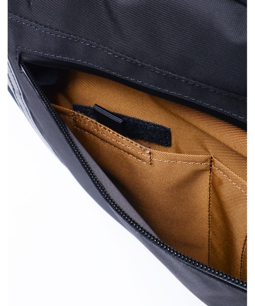 master-piece(マスターピース)の「master-piece / STREAM バックパック L / No.05002(バックパック/リュック・メンズ・ブラック/ネイビー・FREE)」の4枚目の写真