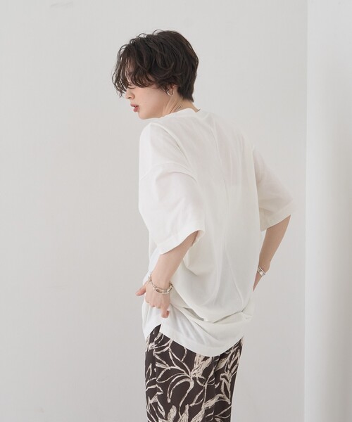 Rouge vif Anna(ルージュヴィフアンナ)の「コットンバックドレープTシャツ/セミロング丈(Tシャツ/カットソー・レディース・ホワイト/モカ・フリー)」の16枚目の写真