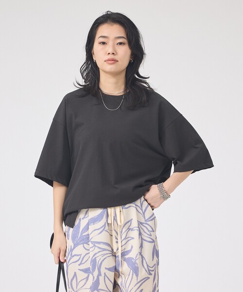 Rouge vif Anna(ルージュヴィフアンナ)の「コットンバックドレープTシャツ/セミロング丈(Tシャツ/カットソー・レディース・ホワイト/モカ・フリー)」の12枚目の写真