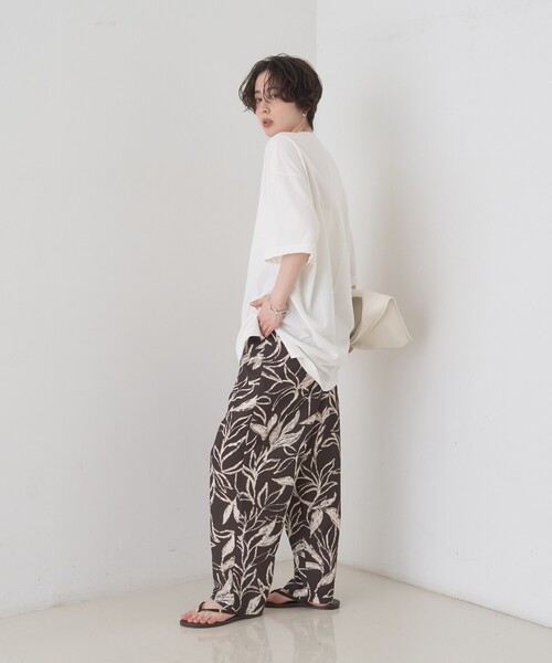 Rouge vif Anna(ルージュヴィフアンナ)の「コットンバックドレープTシャツ/セミロング丈(Tシャツ/カットソー・レディース・ホワイト/モカ・フリー)」の22枚目の写真