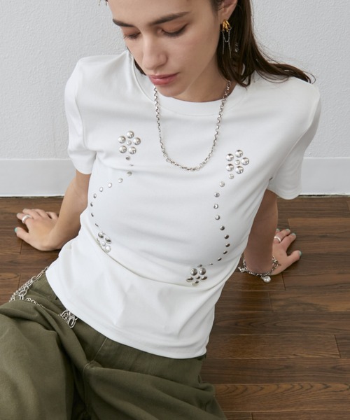 Rohwel（ローウェル）の「Stud Line T-Shirt / スタッズラインTシャツ（Tシャツ/カットソー・レディース・ホワイト/ブラック/グレー・FREE）」の21枚目の写真