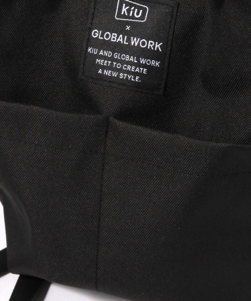GLOBAL WORK(グローバルワーク)の「KIU別注ミニバッグK438/661532(ショルダーバッグ・レディース・グレー/チャコールグレー/ベージュ系その他3/ブラック・FREE)」の13枚目の写真