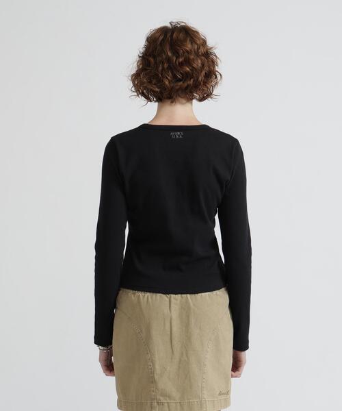 AVIREX(アヴィレックス)の「《DAILY/WOMAN》L/S HENLEY NECK T-SHIRT(Tシャツ/カットソー・レディース・ホワイト/ブラック・M/S)」の13枚目の写真