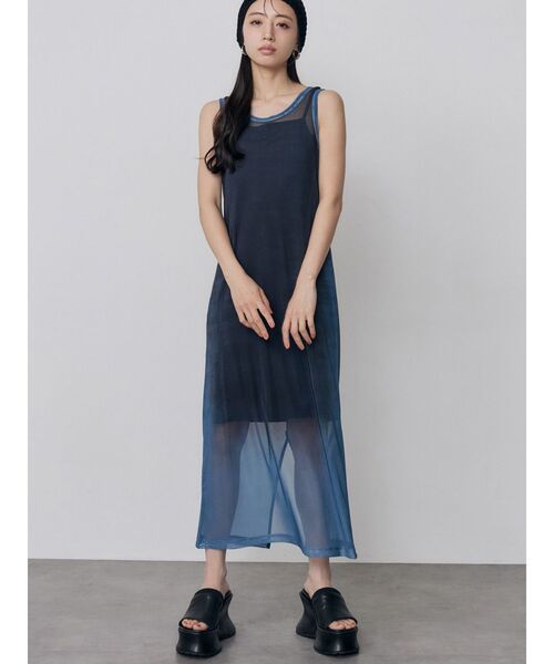 MURUA(ムルーア)の「デニムプリントシアーワンピース 夏服(ワンピース・レディース・ブラウン/ブルー/ブラック・FREE)」の3枚目の写真
