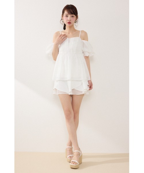 rienda（リエンダ）の「【AKB48 伊藤百花さん着用】2WAYビジューオフショルブラウス　春服 夏服（シャツ/ブラウス・レディース・ブラック/ベージュ/ホワイト・FREE）」の4枚目の写真