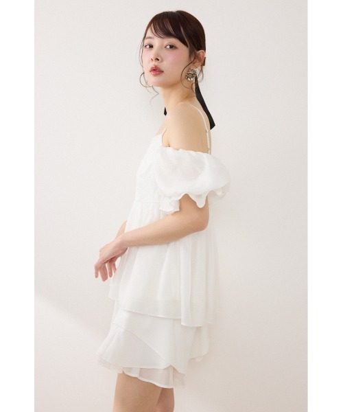 rienda（リエンダ）の「【AKB48 伊藤百花さん着用】2WAYビジューオフショルブラウス　春服 夏服（シャツ/ブラウス・レディース・ブラック/ベージュ/ホワイト・FREE）」の7枚目の写真