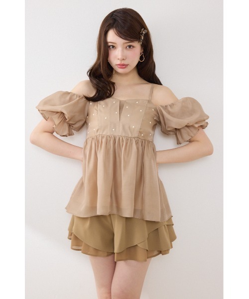 rienda（リエンダ）の「【AKB48 伊藤百花さん着用】2WAYビジューオフショルブラウス　春服 夏服（シャツ/ブラウス・レディース・ブラック/ベージュ/ホワイト・FREE）」の22枚目の写真