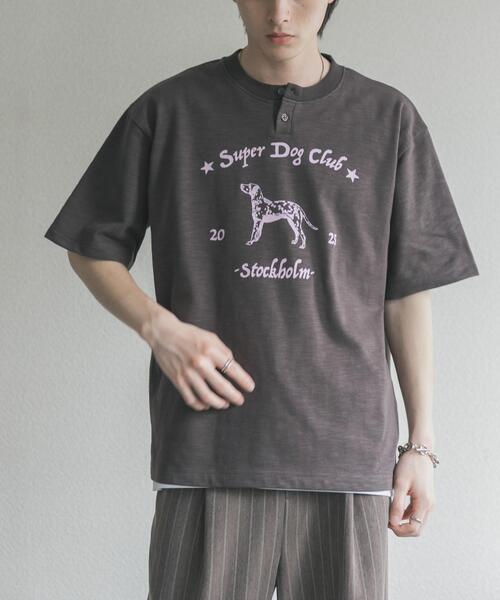 SENSE OF PLACE by URBAN RESEARCH(センスオブプレイスバイアーバンリサーチ)の「ヴィンテージグラフィックヘンリーネックTシャツ(Tシャツ/カットソー・メンズ・ライトブルー/チャコールグレー/ネイビー・LARGE/MEDIUM)」の6枚目の写真
