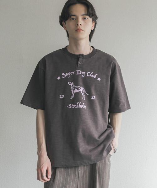 SENSE OF PLACE by URBAN RESEARCH(センスオブプレイスバイアーバンリサーチ)の「ヴィンテージグラフィックヘンリーネックTシャツ(Tシャツ/カットソー・メンズ・ライトブルー/チャコールグレー/ネイビー・LARGE/MEDIUM)」の10枚目の写真