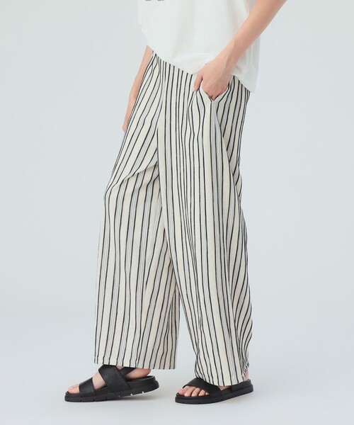 BEAMS HEART(ビームスハート)の「ストライプ カット パンツ(セットアップ対応)(スラックス・レディース・ホワイト系その他5/オフホワイト・FREE)」の4枚目の写真
