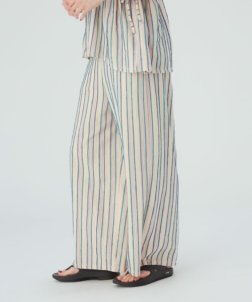 BEAMS HEART(ビームスハート)の「ストライプ カット パンツ(セットアップ対応)(スラックス・レディース・ホワイト系その他5/オフホワイト・FREE)」の10枚目の写真
