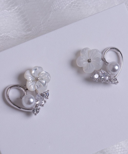 LINFA (リンファ)の「デコハートデザインピアス(ピアス(両耳用)・レディース・ゴールド/シルバー/ピンクゴールド・FREE)」の6枚目の写真