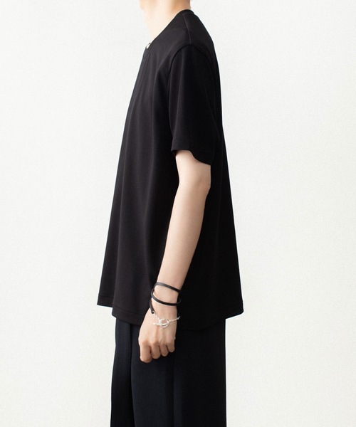 ATTACHMENT(アタッチメント)の「コットンダブルフェイス スリムフィット S/S TEE / COTTON DOUBLE FACE SLIM FIT S/S TEE(Tシャツ/カットソー・メンズ・グレイッシュベージュ/ブラック/ネイビー/ダークグレー/ホワイト・1/4/3/2)」の16枚目の写真