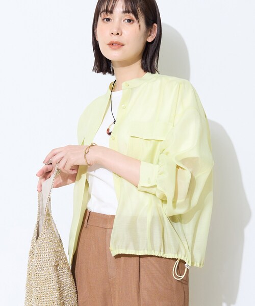 INDIVI（インディヴィ）の「【トレンド／2WAY】裾ドロスト付きシアーブラウスブルゾン（シャツ/ブラウス・レディース・スモーキーグリーン系/ホワイト/ネイビー・38/13/15 /05/19/34）」の10枚目の写真