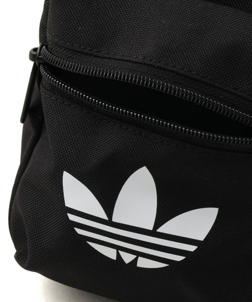 adidas(アディダス)の「adidas ADICOLOR CLASSIC FESTIVAL BAG / アディダス アディカラー クラシック フェスティバル バッグ(ショルダーバッグ・メンズ・ブラック・ONE SIZE)」の3枚目の写真