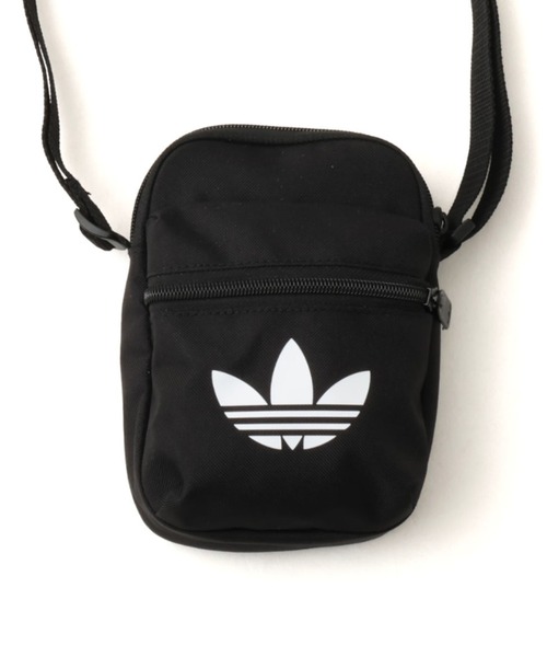 adidas(アディダス)の「adidas ADICOLOR CLASSIC FESTIVAL BAG / アディダス アディカラー クラシック フェスティバル バッグ(ショルダーバッグ・メンズ・ブラック・ONE SIZE)」の2枚目の写真